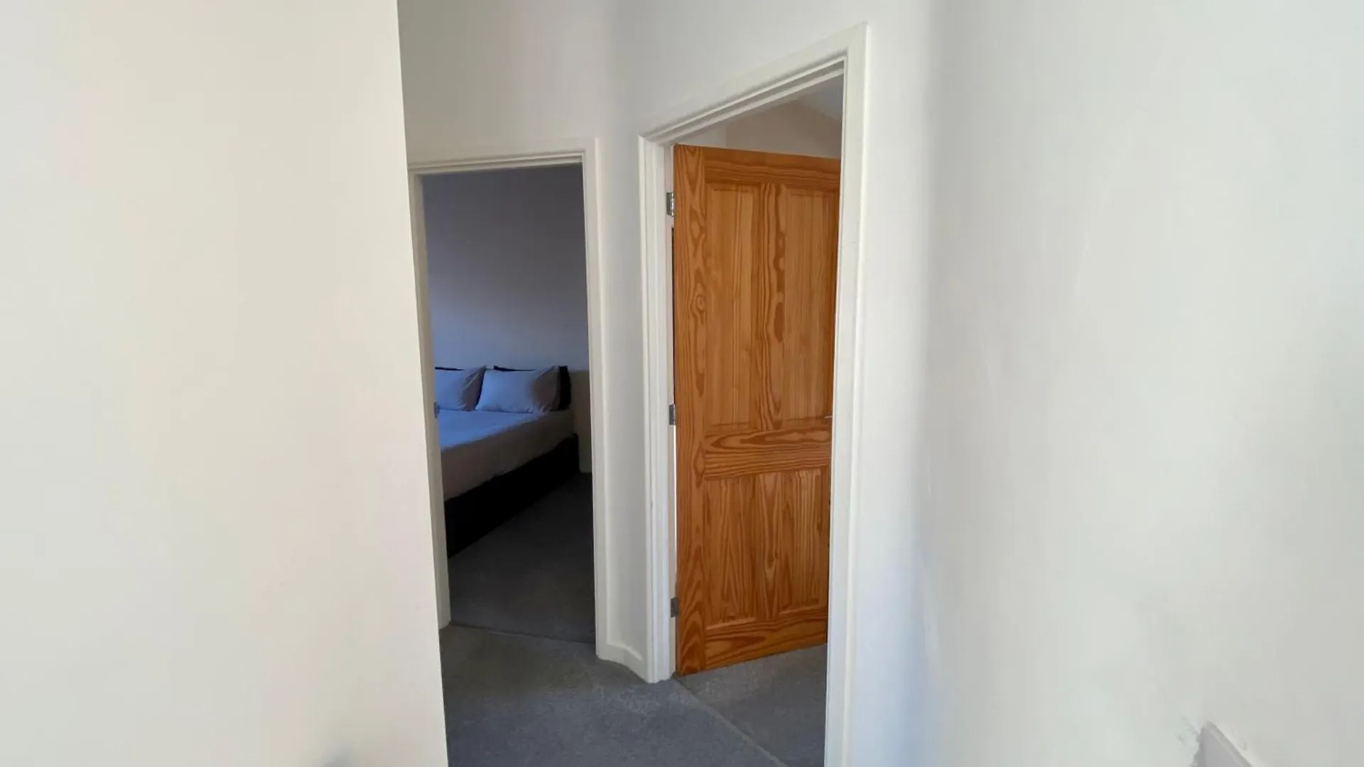 Cosy 3 Bedroom House, Bath Road, Τσέλτενχαμ Σπίτι διακοπών